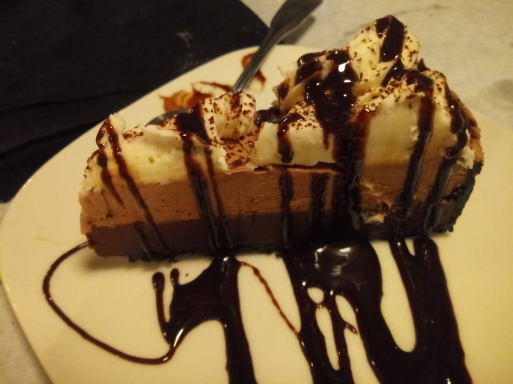 Half Shell Oyster House | restaurant | 70367 LA-21 Suite 100, Covington, LA 70433, USA | 9852764500 OR +1 985-276-4500