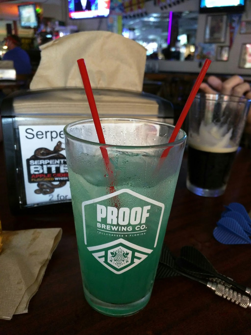 Corner Pocket Bar & Grill | restaurant | 2475 Apalachee Pkwy # 201, Tallahassee, FL 32301, USA | 8505742724 OR +1 850-574-2724