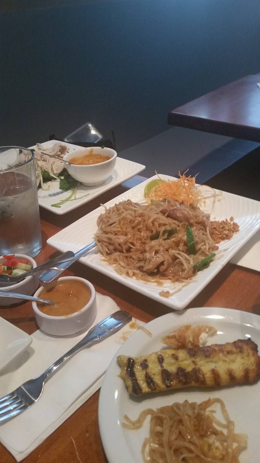 Panwa Thai | restaurant | 812 12th Ave, Seattle, WA 98122, USA | 2063255828 OR +1 206-325-5828