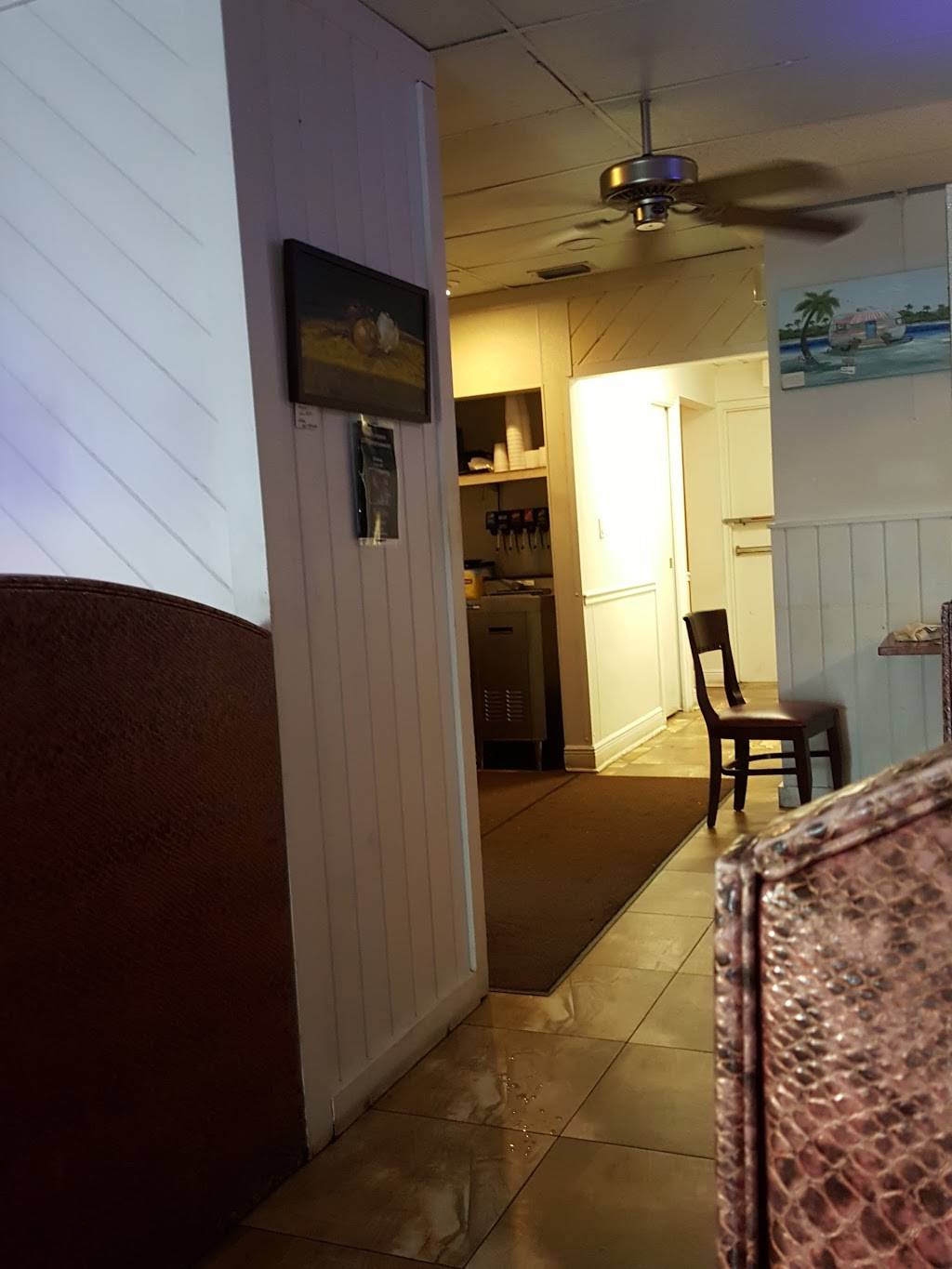 The Corner Cafe & Brewery | cafe | 289 US-1, Tequesta, FL 33469, USA | 5617437619 OR +1 561-743-7619