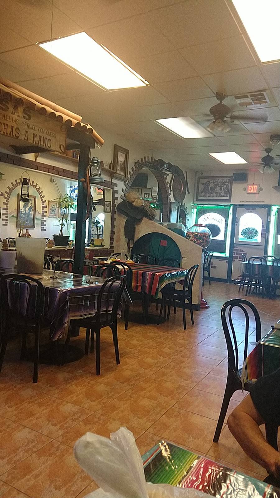 El Tenampa | restaurant | 556 N Eastern Ave C, Las Vegas, NV 89101, USA | 7025981716 OR +1 702-598-1716