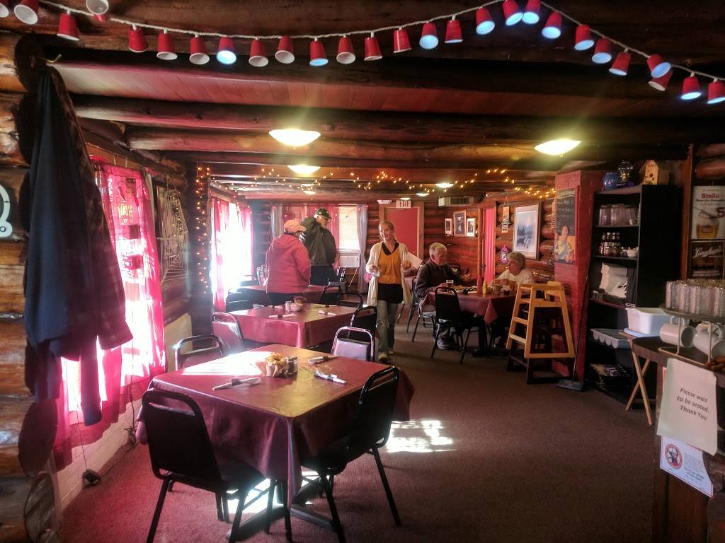 Sisters Saloon Inc | restaurant | 8780 WI-70, St Germain, WI 54558, USA | 7155423483 OR +1 715-542-3483