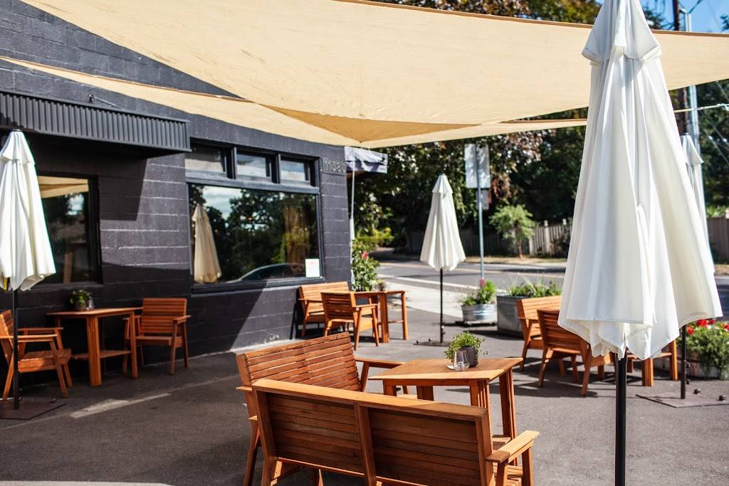 Decibel Sound & Drink | restaurant | 11380 SE 21st Ave, Milwaukie, OR 97222, USA | 5033426764 OR +1 503-342-6764