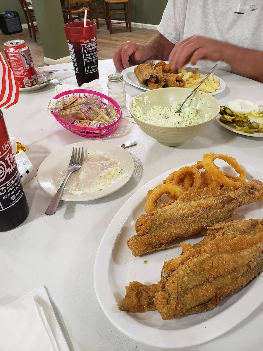 Falls View Restaurant | restaurant | 42 Towaliga River Dr, Jackson, GA 30233, USA | 4789929657 OR +1 478-992-9657