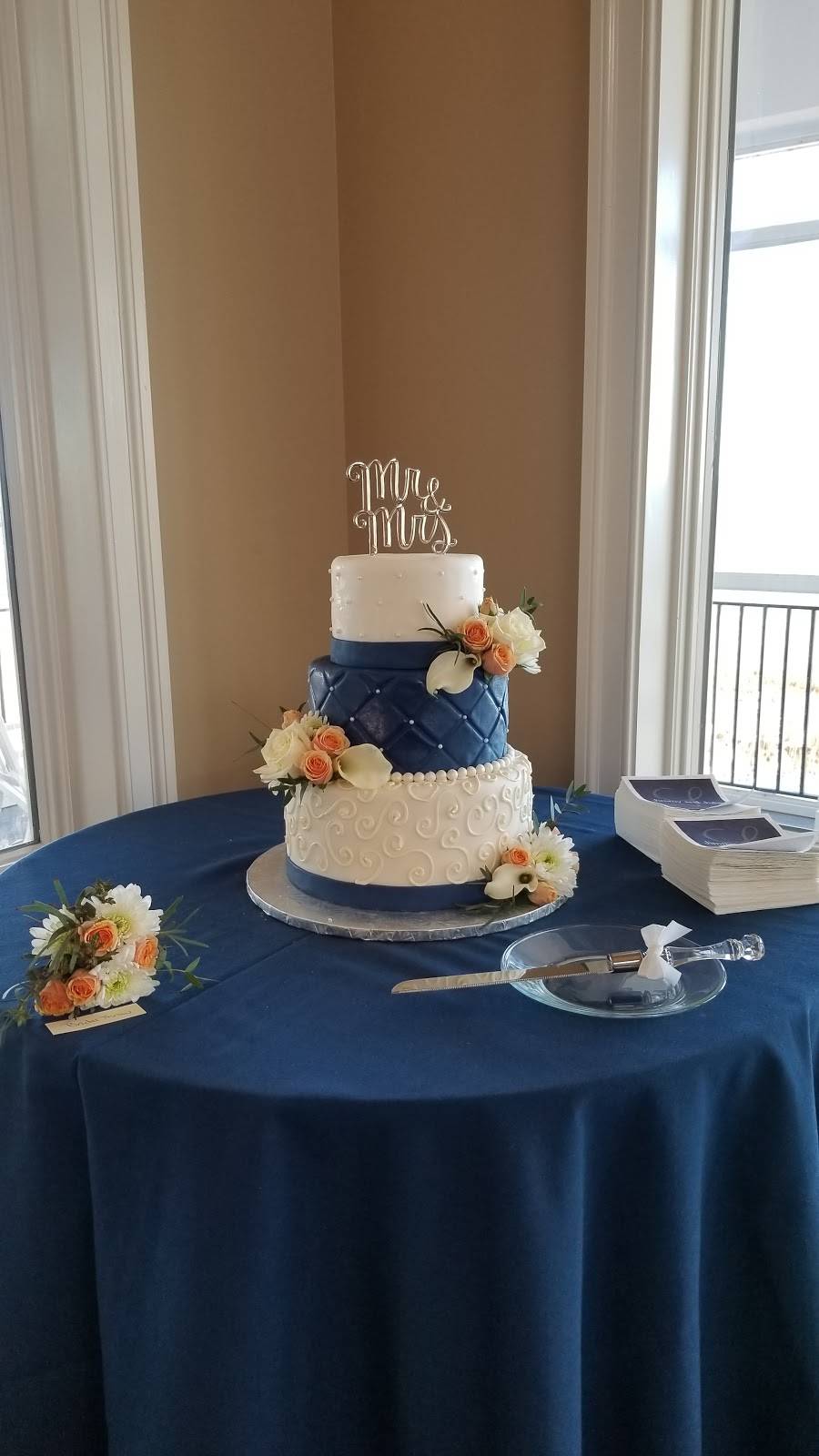 Marina Restaurant at Captains Cove | restaurant | 3323 Dock Ct, Greenbackville, VA 23356, USA | 7578243465 OR +1 757-824-3465