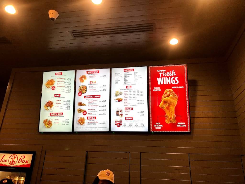 Slim Chickens | restaurant | 518 S Montgomery St, Starkville, MS 39759, USA | 6622688203 OR +1 662-268-8203