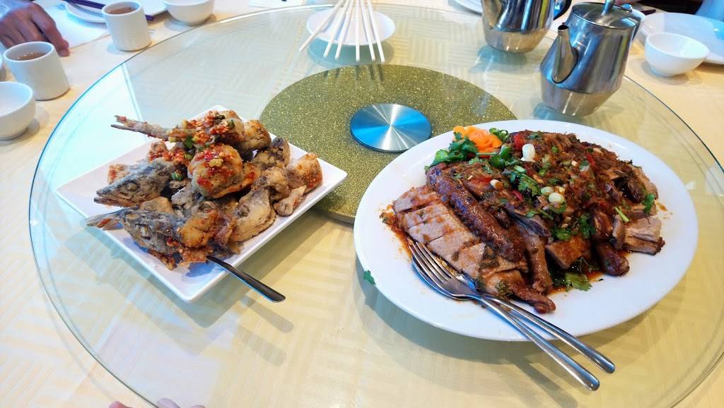 Golden Jade Restaurant | restaurant | 820 Denison St, Markham, ON L3R 3K5, Canada | 9059478282 OR +1 905-947-8282