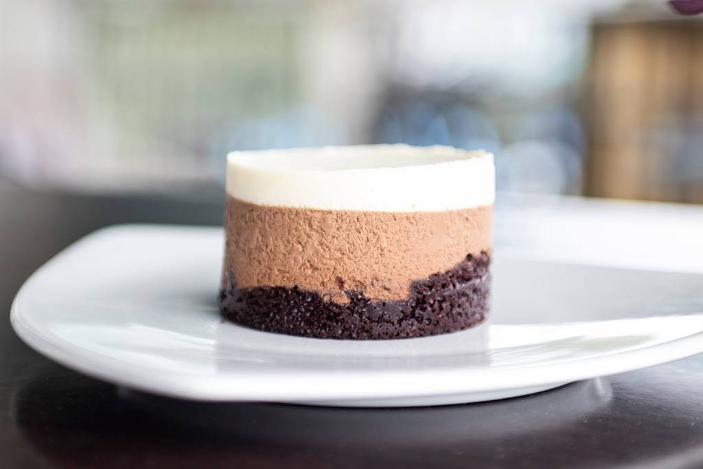 Bay Voyage Restaurant | restaurant | 150 Conanicus Ave, Jamestown, RI 02835, USA | 4015607979 OR +1 401-560-7979