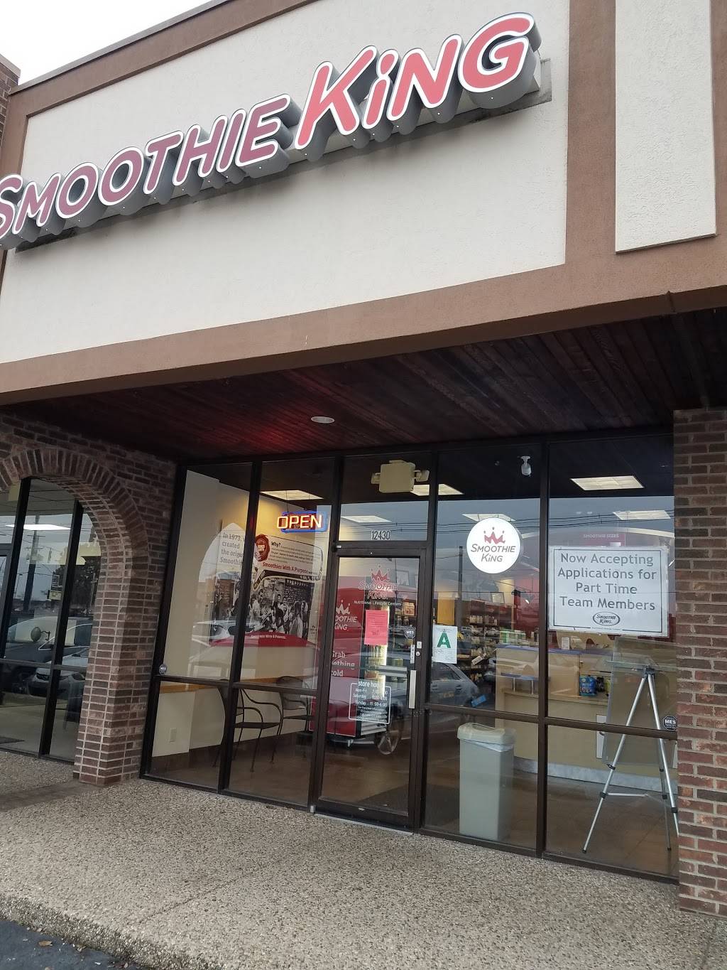 Smoothie King | restaurant | 12430 Shelbyville Rd, Louisville, KY 40243, USA | 5023652882 OR +1 502-365-2882