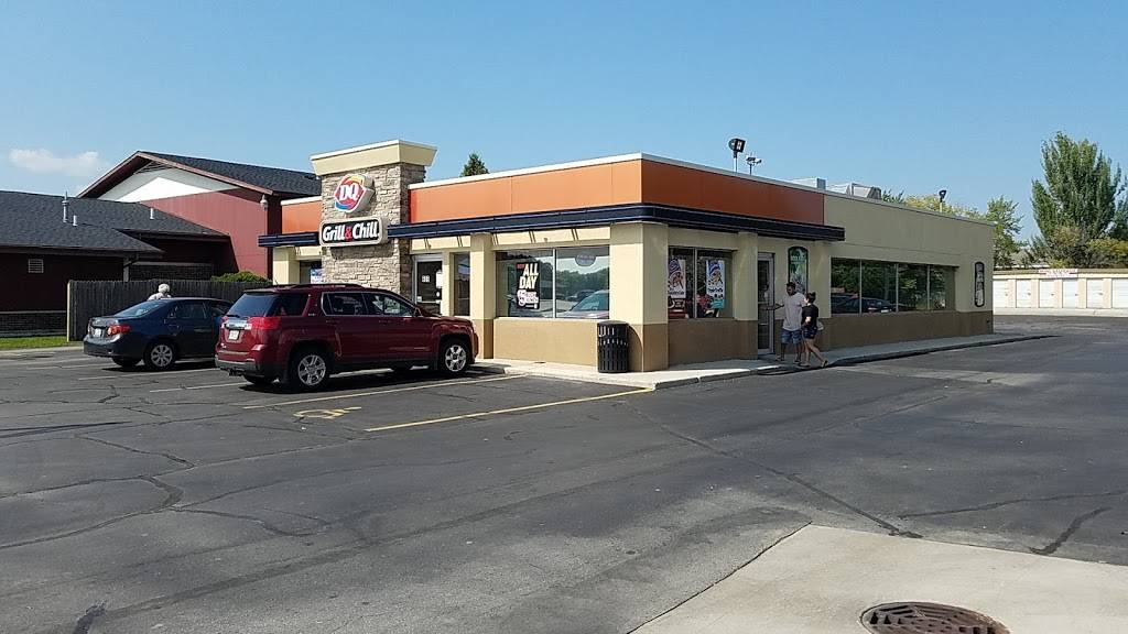 Dairy Queen Grill & Chill | restaurant | 635 W Johnson St, Fond du Lac, WI 54935, USA | 9209229171 OR +1 920-922-9171