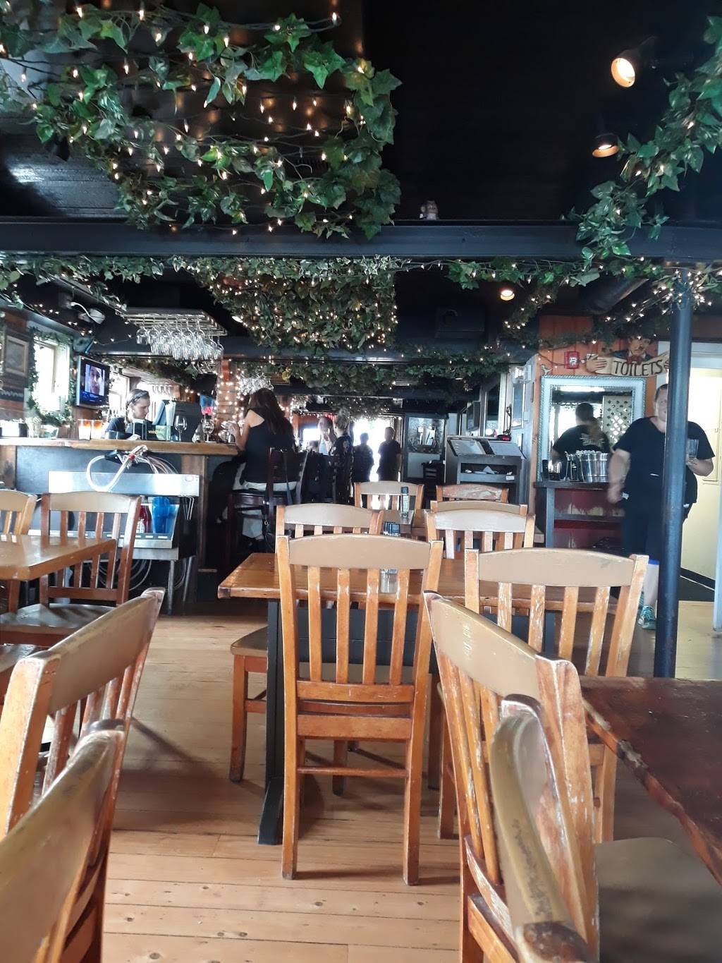 Rudder Restaurant | restaurant | 73 Rocky Neck Ave, Gloucester, MA 01930, USA | 9782837967 OR +1 978-283-7967