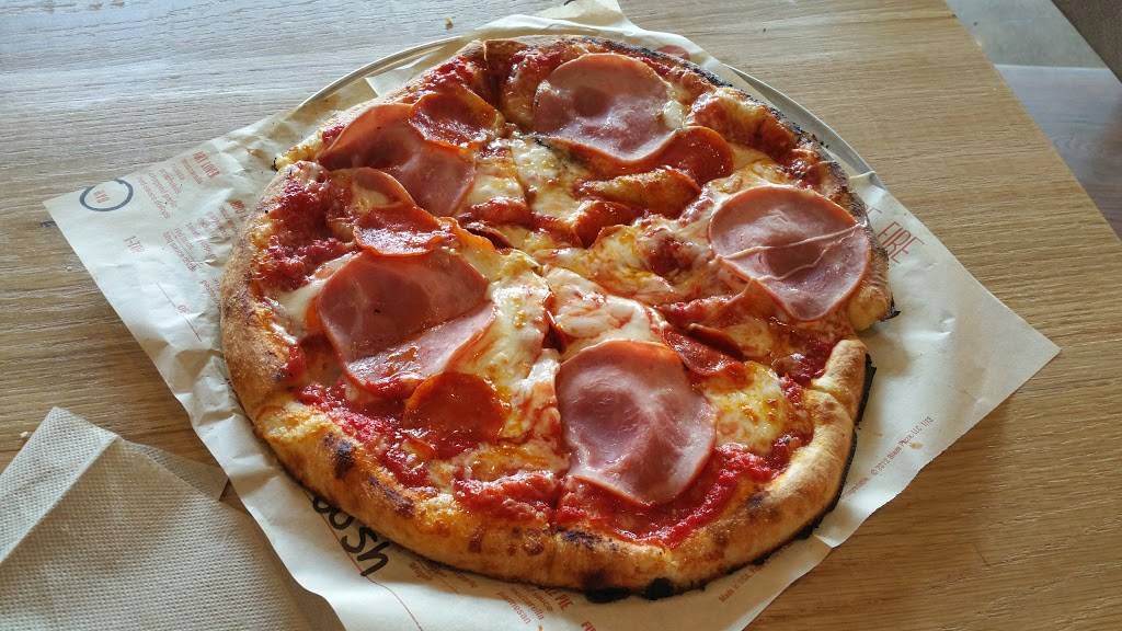 Blaze Pizza | meal takeaway | 980 W Eisenhower Pkwy, Ann Arbor, MI 48103, USA | 7342158078 OR +1 734-215-8078