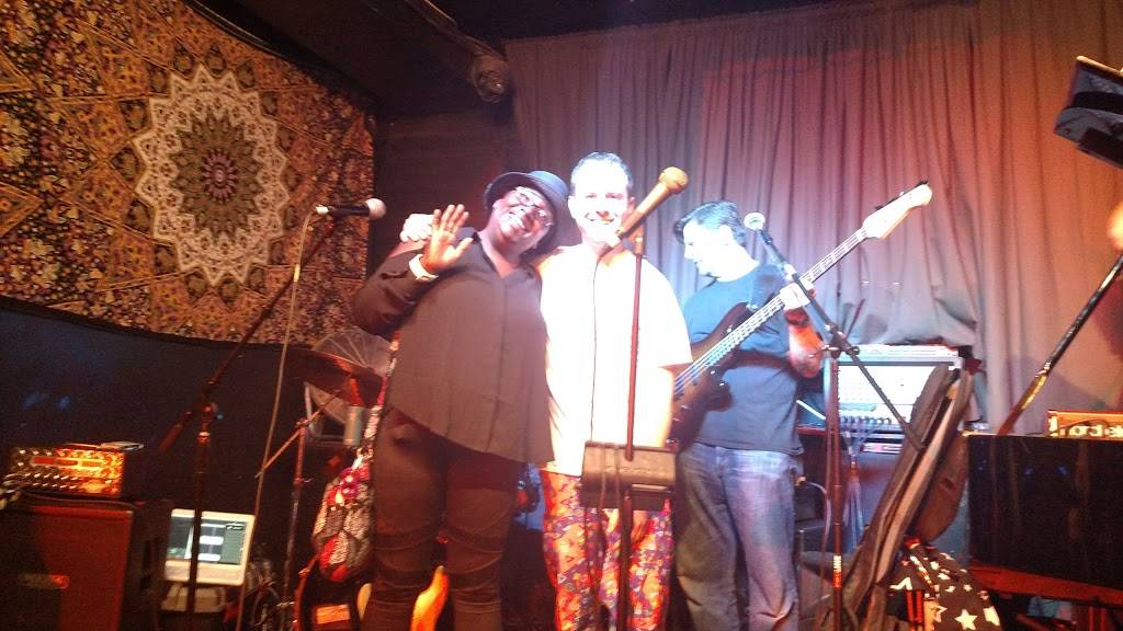 Underground Wonder Bar | restaurant | 710 N Clark St, Chicago, IL 60654, USA | 3122667761 OR +1 312-266-7761