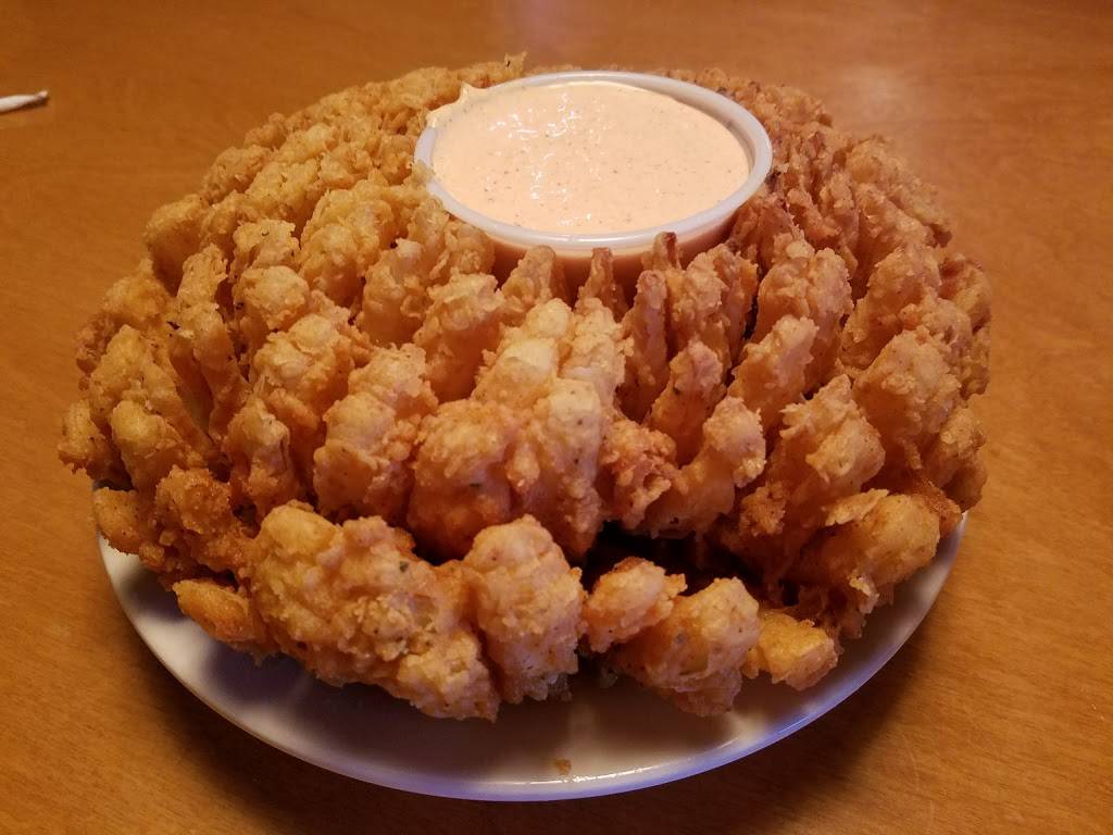 Texas Roadhouse | restaurant | 42 E 1400 N, Logan, UT 84341, USA | 4357537740 OR +1 435-753-7740