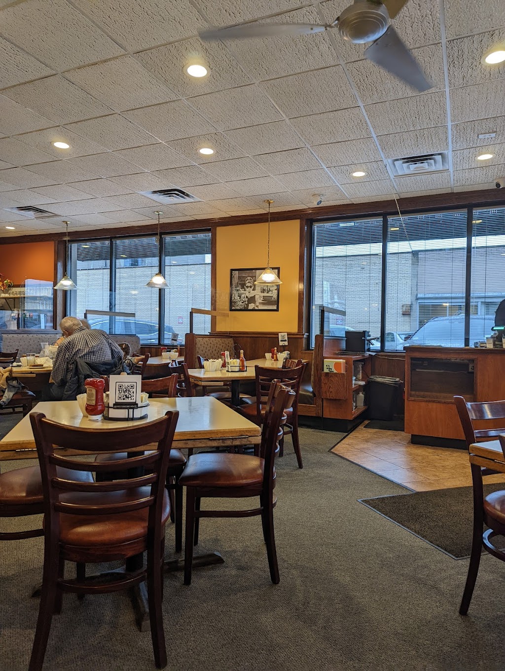 Annies Pancake House | restaurant | 4900 Oakton St, Skokie, IL 60077, USA | 8476757562 OR +1 847-675-7562