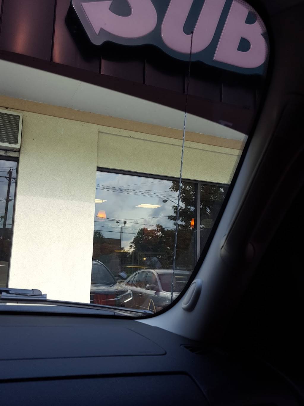 Subway | restaurant | 4870 N Summit St, Toledo, OH 43611, USA | 4197263767 OR +1 419-726-3767