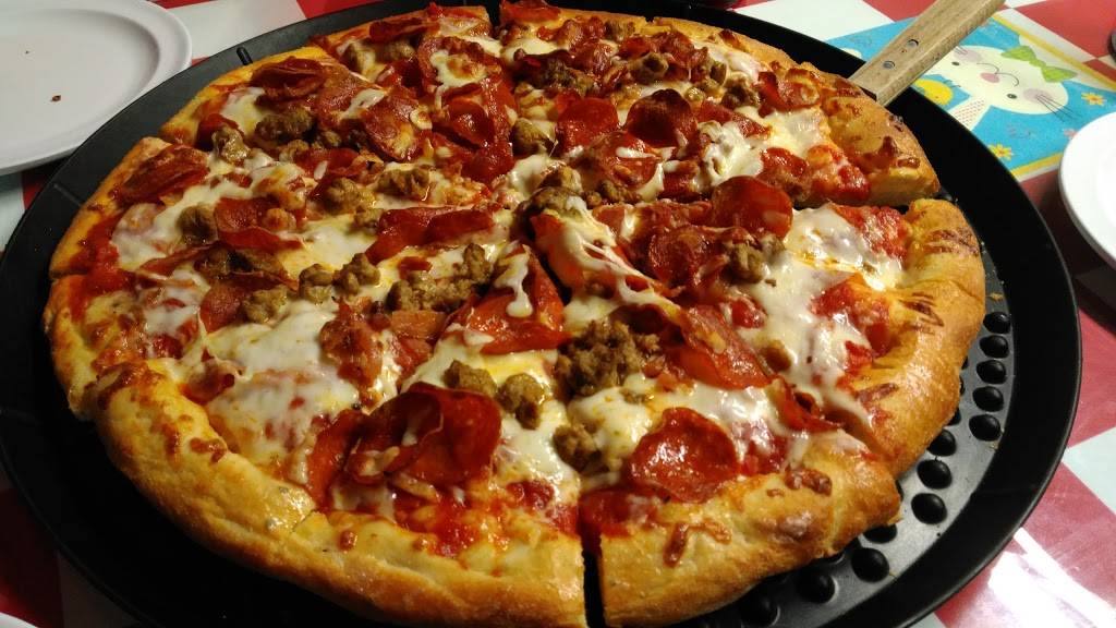 Greeks Pizzeria | restaurant | 105 W Main St, Lebanon, IN 46052, USA | 7658595005 OR +1 765-859-5005