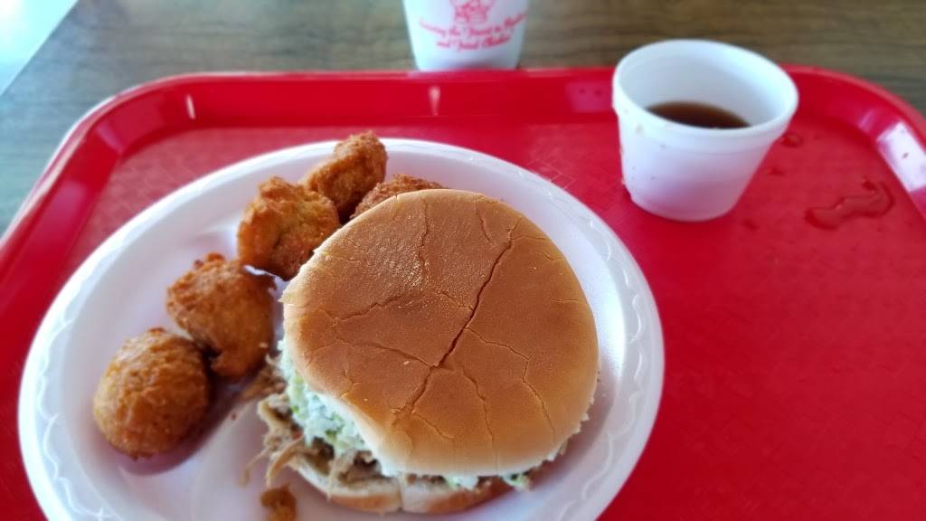 Bar-B-Que Hut | restaurant | 2802 Fort Bragg Rd, Fayetteville, NC 28303, USA | 9104855390 OR +1 910-485-5390