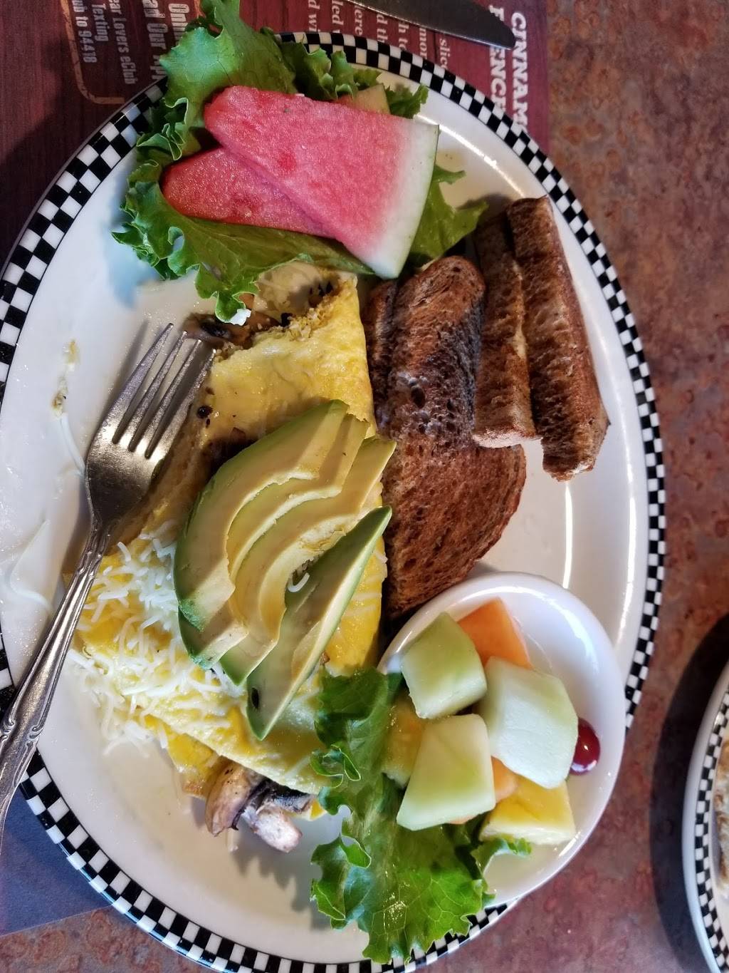 Oakland Black Bear Diner | restaurant | 405 Hegenberger Rd, Oakland, CA 94621, USA | 5108781101 OR +1 510-878-1101