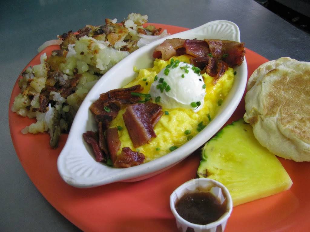 Dozens | restaurant | 236 W 13th Ave, Denver, CO 80204, USA | 3035720066 OR +1 303-572-0066