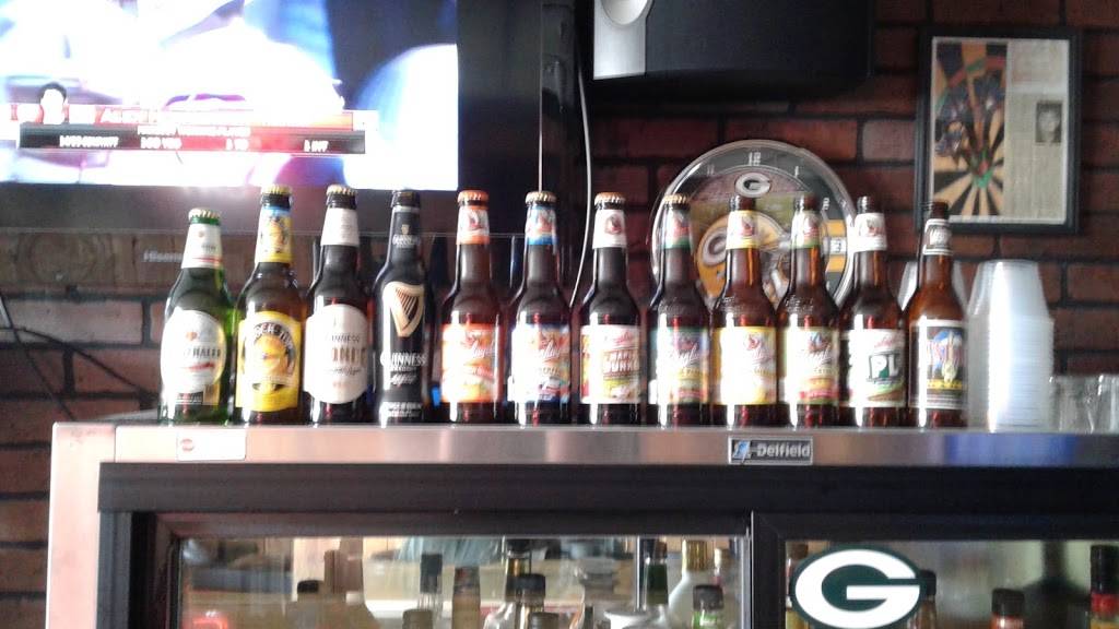 Classics Turner Hall Tavern | restaurant | 1716, 202 Elizabeth St, Plymouth, WI 53073, USA | 9208930016 OR +1 920-893-0016