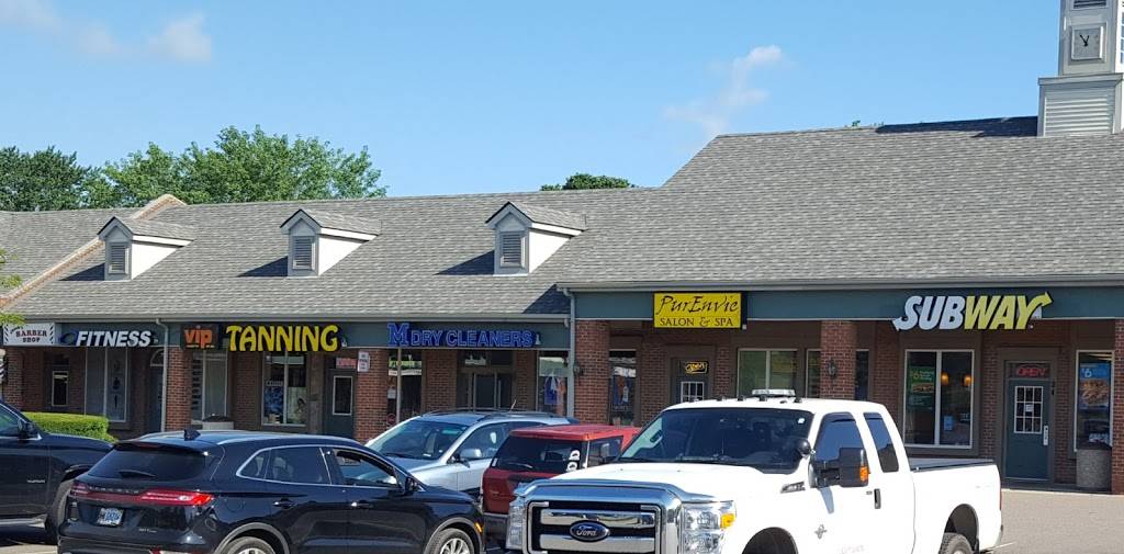 Subway | restaurant | 34 W Square Lake Rd, Troy, MI 48098, USA | 2488287877 OR +1 248-828-7877