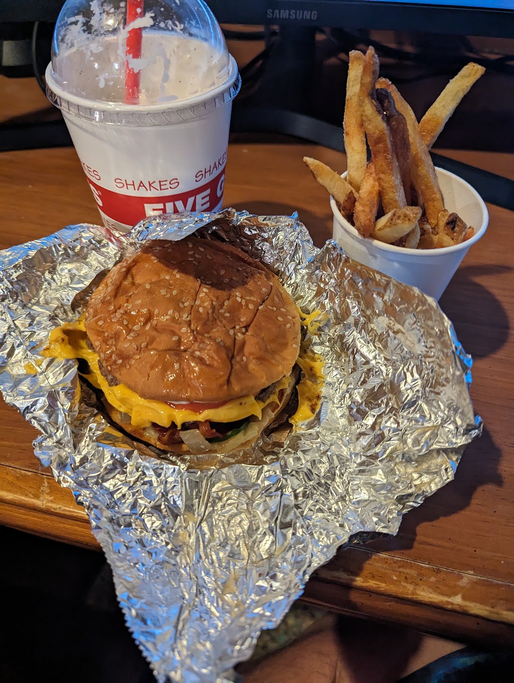 Five Guys | meal takeaway | 6685 Whitestown Pkwy, Zionsville, IN 46077, USA | 3173443007 OR +1 317-344-3007