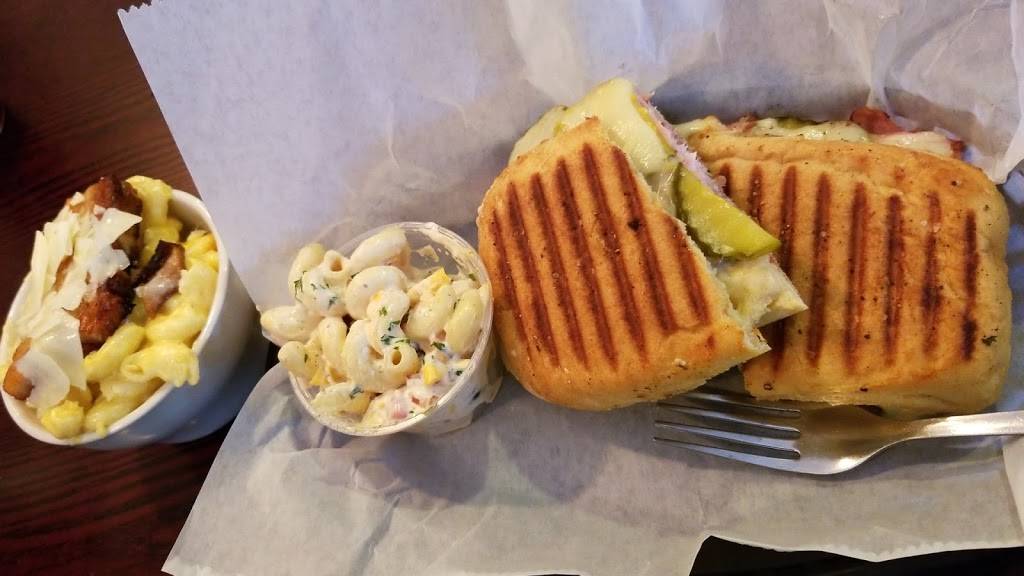 Sulten Belly | restaurant | 220 N Main St, Waupaca, WI 54981, USA | 7158025089 OR +1 715-802-5089