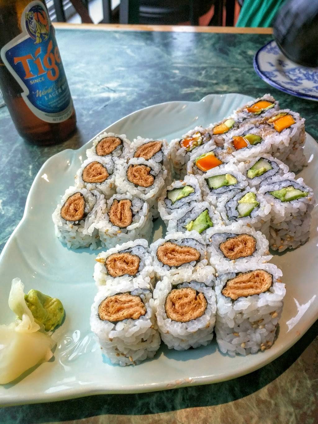 Ginza Town | restaurant | 1053 Forest Ave, Portland, ME 04103, USA | 2078789993 OR +1 207-878-9993