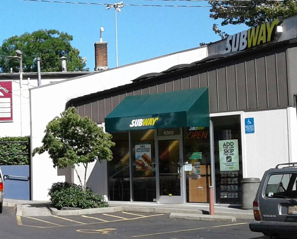 Subway | restaurant | 6302 SW Capitol Hwy, Portland, OR 97239, USA | 5034521782 OR +1 503-452-1782