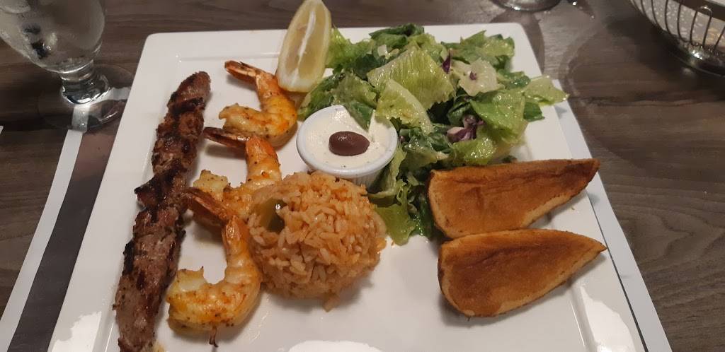 Casa Grecque | restaurant | 1407 Boulevard Michèle-Bohec, Blainville, QC J7C 0M4, Canada | 5794770228 OR +1 579-477-0228