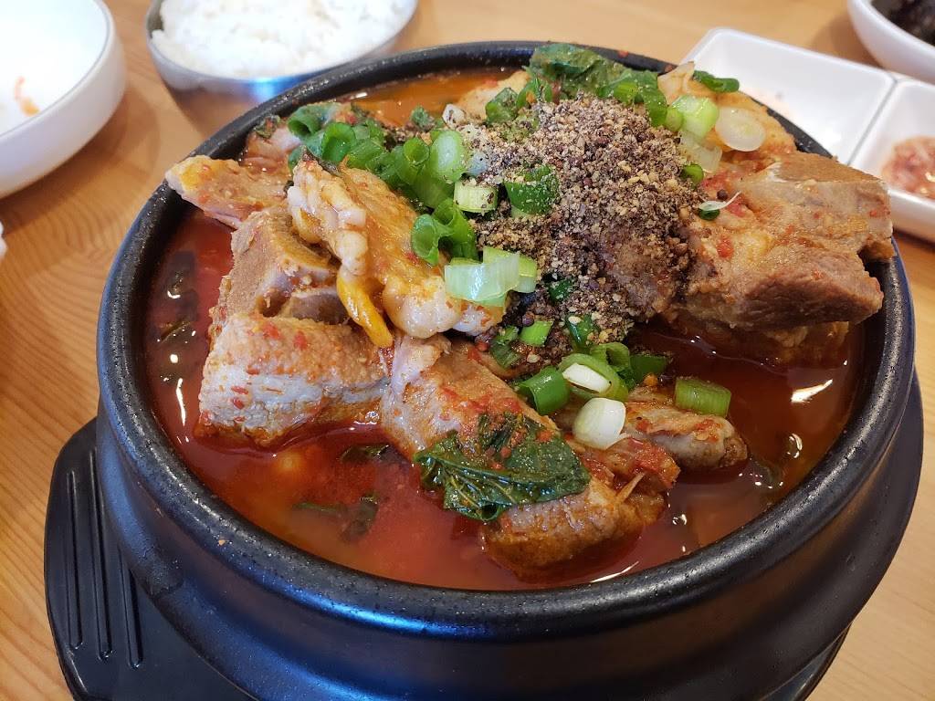 Abbaee Soondae | restaurant | 14701 Lee Hwy #106, Centreville, VA 20121, USA | 7038158588 OR +1 703-815-8588