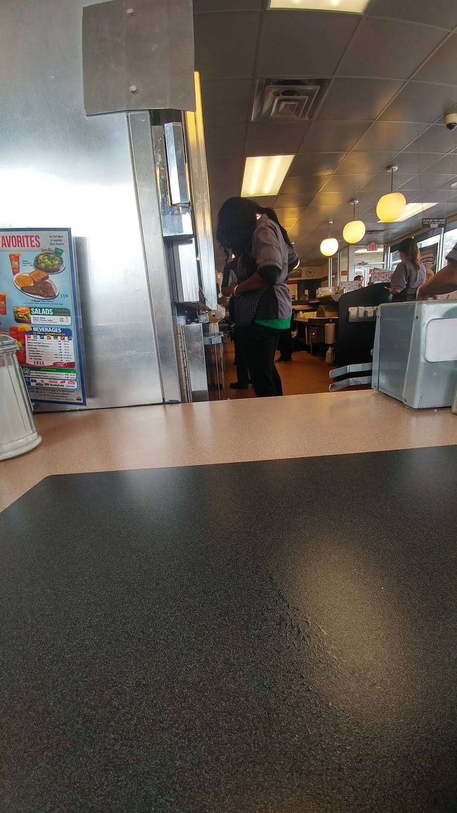 Waffle House | meal takeaway | 6907 Dorchester Rd, North Charleston, SC 29418, USA | 8437605566 OR +1 843-760-5566