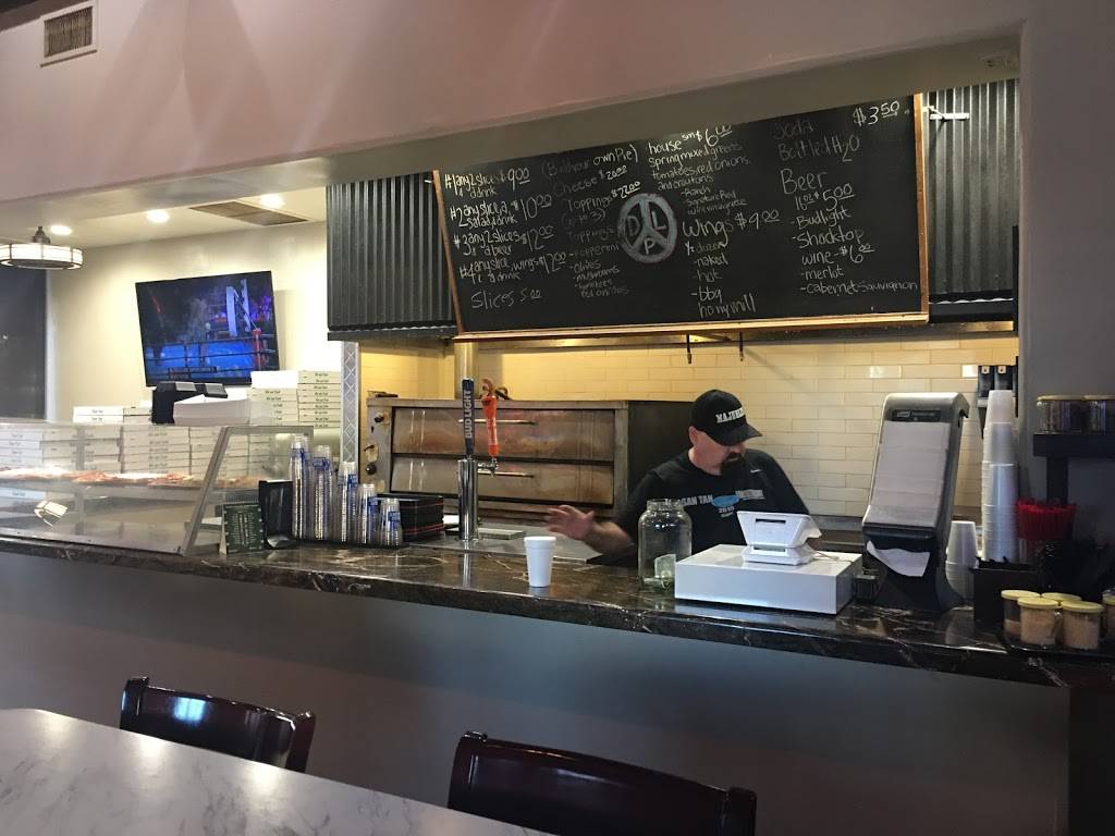 Downtown Pizza Lounge | restaurant | 144 E Washington St, Phoenix, AZ 85004, USA | 6022541522 OR +1 602-254-1522