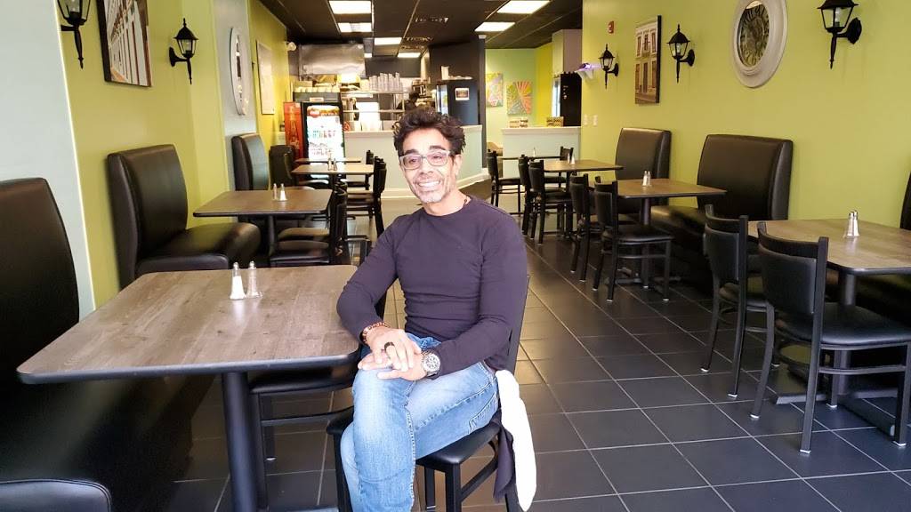 Delia’s Empanada Cafe | restaurant | 113 S Warren St, Trenton, NJ 08608, USA | 6093967775 OR +1 609-396-7775