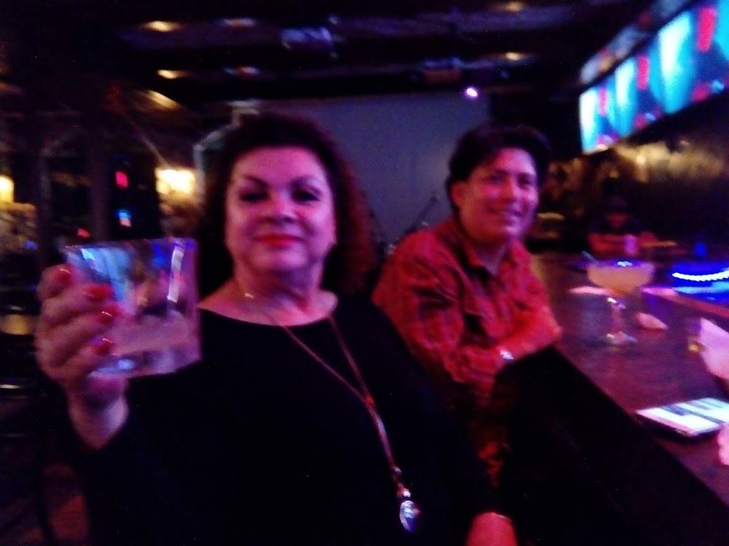 El Cuaco Restaurant & Lounge | restaurant | 3434 S Western Ave, Chicago, IL 60608, USA | 7738909058 OR +1 773-890-9058