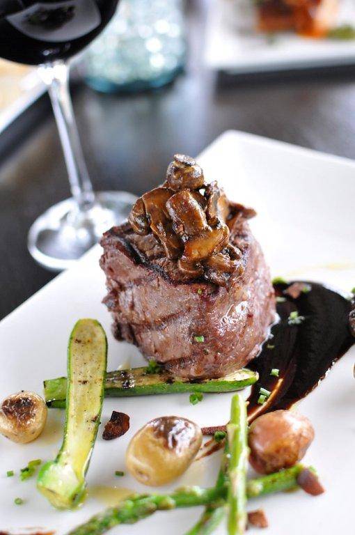 ELAS On the Water | restaurant | 1 Shelter Cove Ln, Hilton Head Island, SC 29928, USA | 8437853030 OR +1 843-785-3030