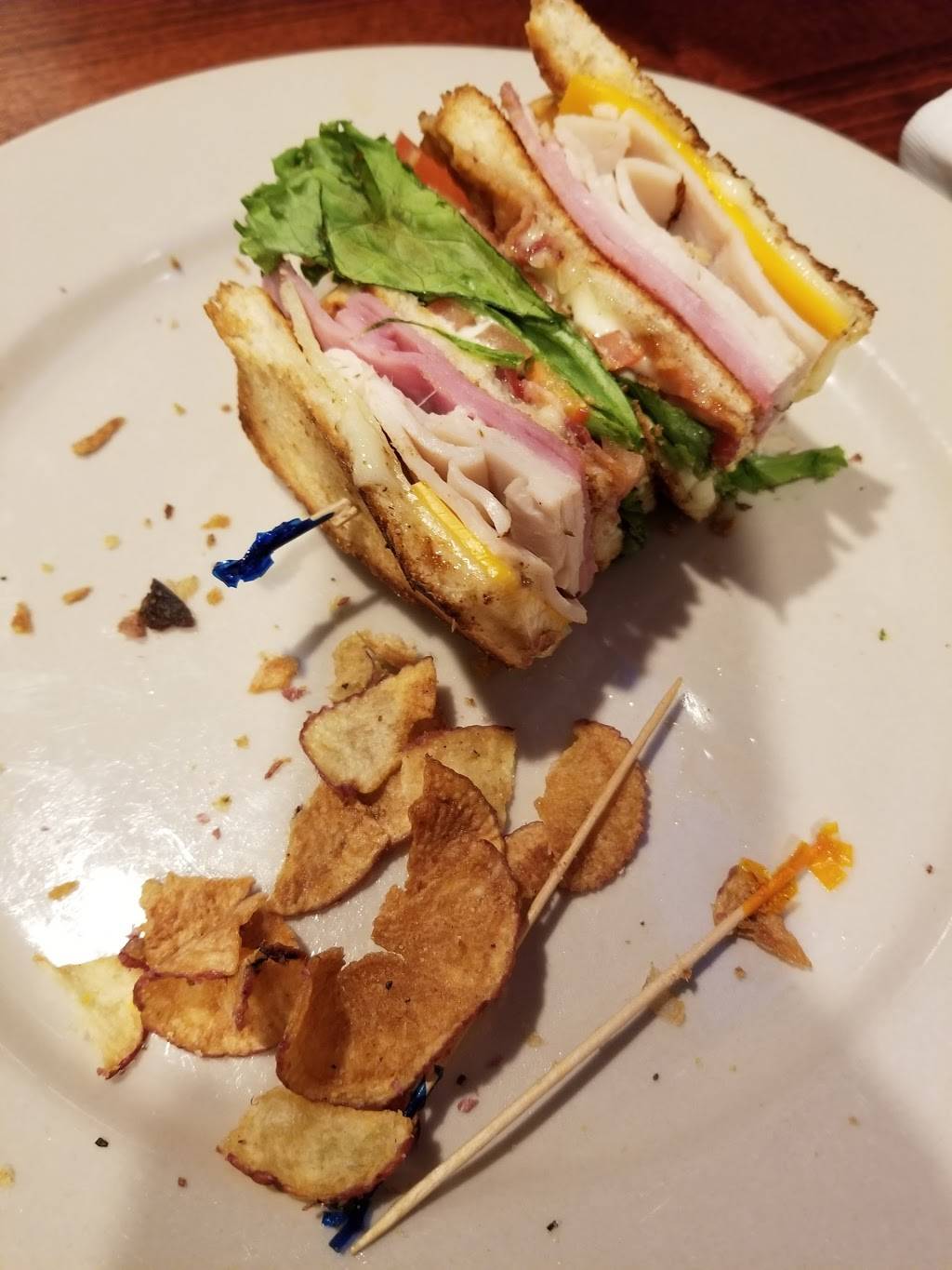 Grumpys Bar & Grill | restaurant | 2801 Snelling Ave, Roseville, MN 55113, USA | 6513791180 OR +1 651-379-1180