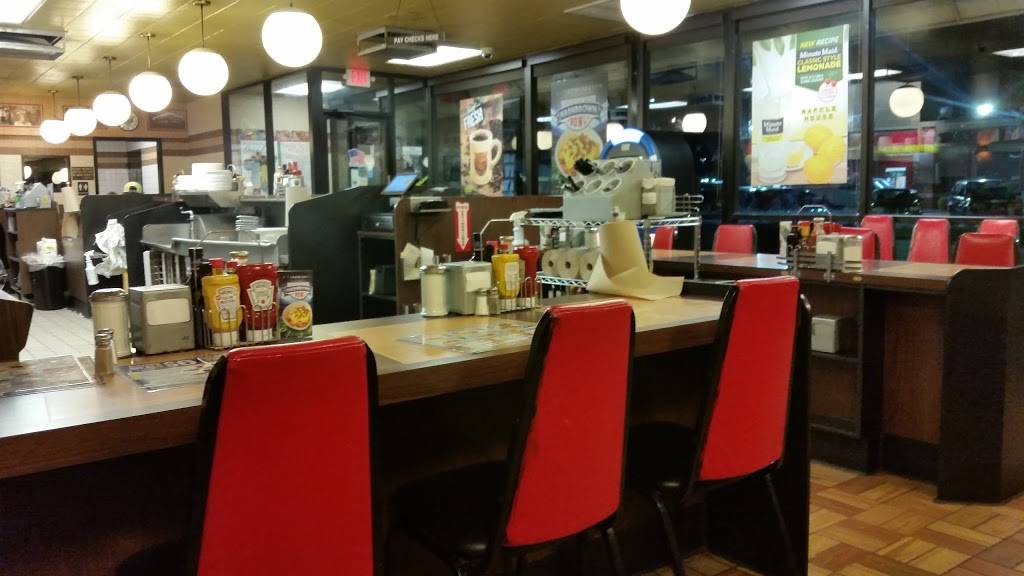 Waffle House | meal takeaway | 2900 FM1764, La Marque, TX 77568, USA | 4099867585 OR +1 409-986-7585