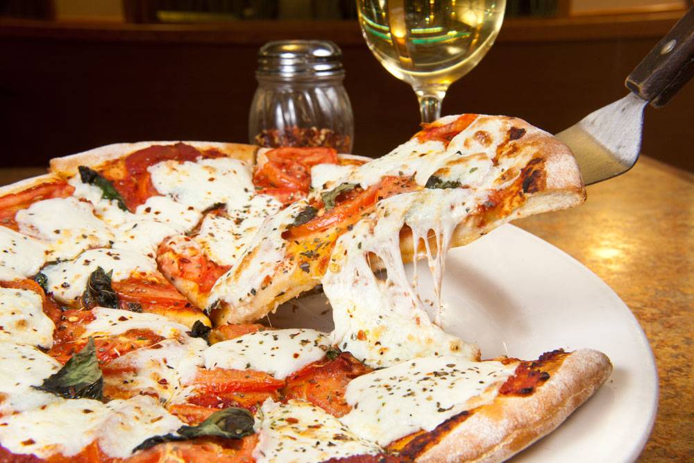 Tenafly Classic Diner | restaurant | 16 W Railroad Ave, Tenafly, NJ 07670, USA | 2015675522 OR +1 201-567-5522