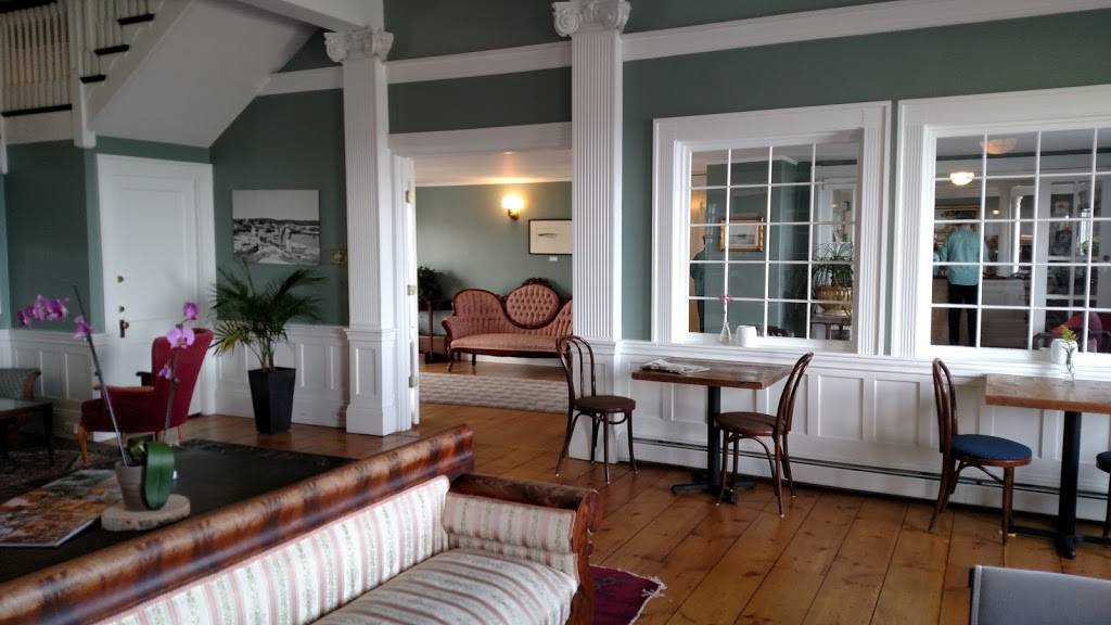 Pigeon Cove Tavern | night club | 1 Cathedral Ave, Rockport, MA 01966, USA | 9785466321 OR +1 978-546-6321