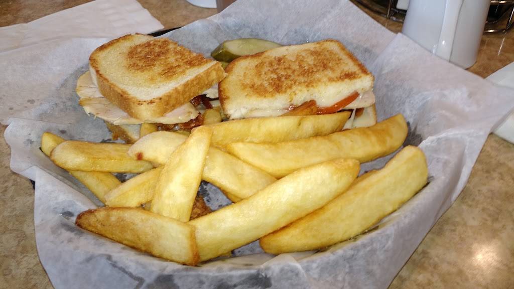 DeForest Family Restaurant | restaurant | 505 W North St, DeForest, WI 53532, USA | 6088466910 OR +1 608-846-6910