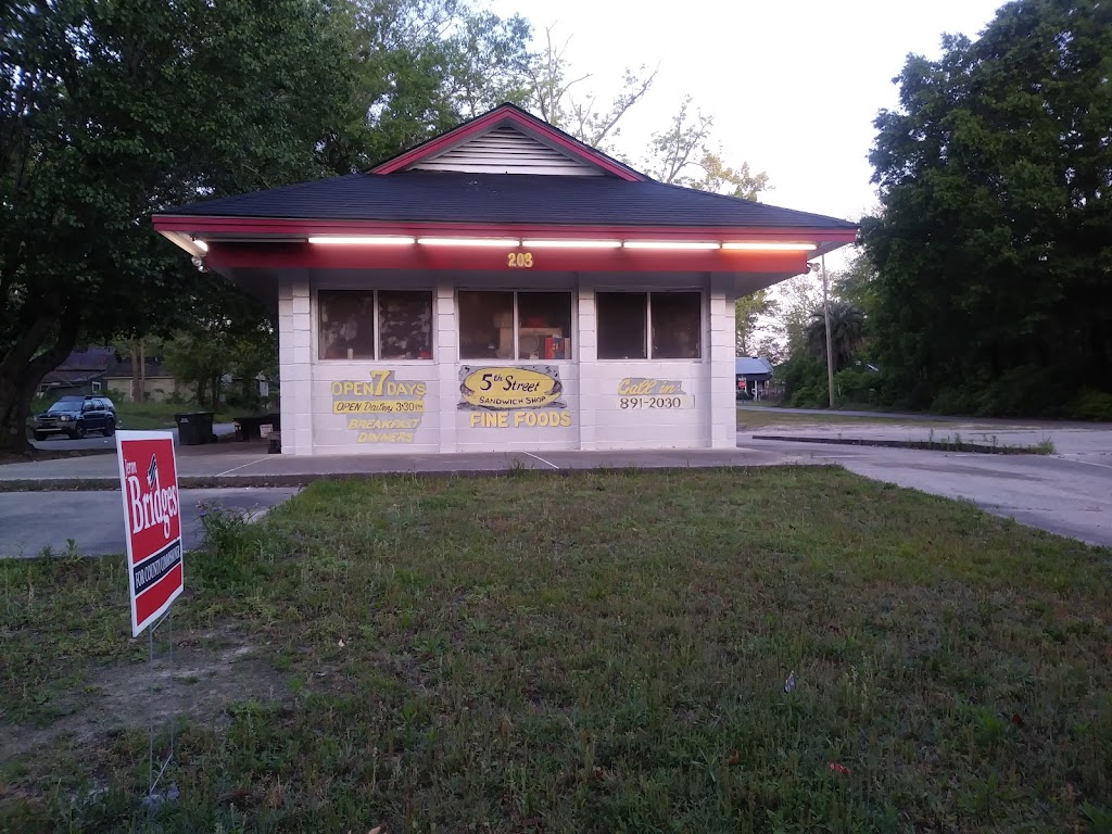 Shirleys Soul Food 5th Street Sandwich Shop | cafe | 203 5th St NW, Moultrie, GA 31768, USA | 2298912030 OR +1 229-891-2030