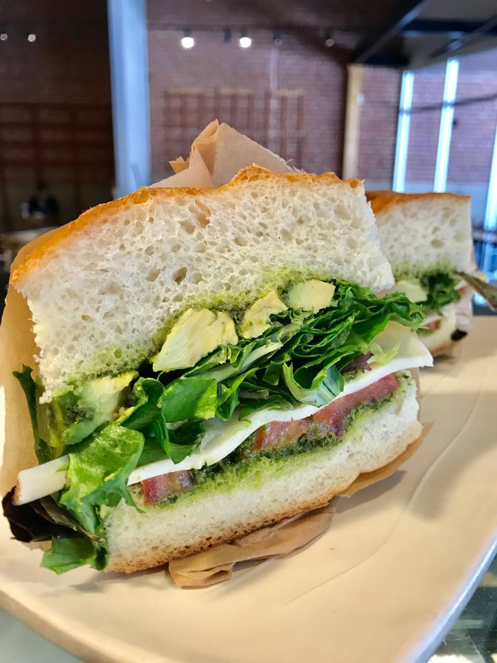 Lovebirds Cafe & Bakery | bakery | 921 E Colorado Blvd, Pasadena, CA 91106, USA | 6265838888 OR +1 626-583-8888