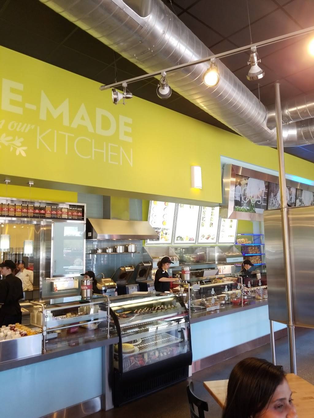 Cafe Zupas | meal takeaway | 2510 W Happy Valley Rd, Phoenix, AZ 85085, USA | 4804479375 OR +1 480-447-9375