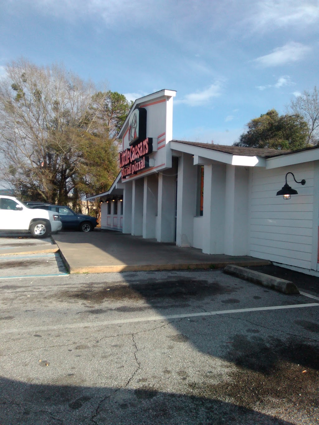 Little Caesars Pizza | meal delivery | 1485 Andrews Ave, Ozark, AL 36360, USA | 3347741001 OR +1 334-774-1001