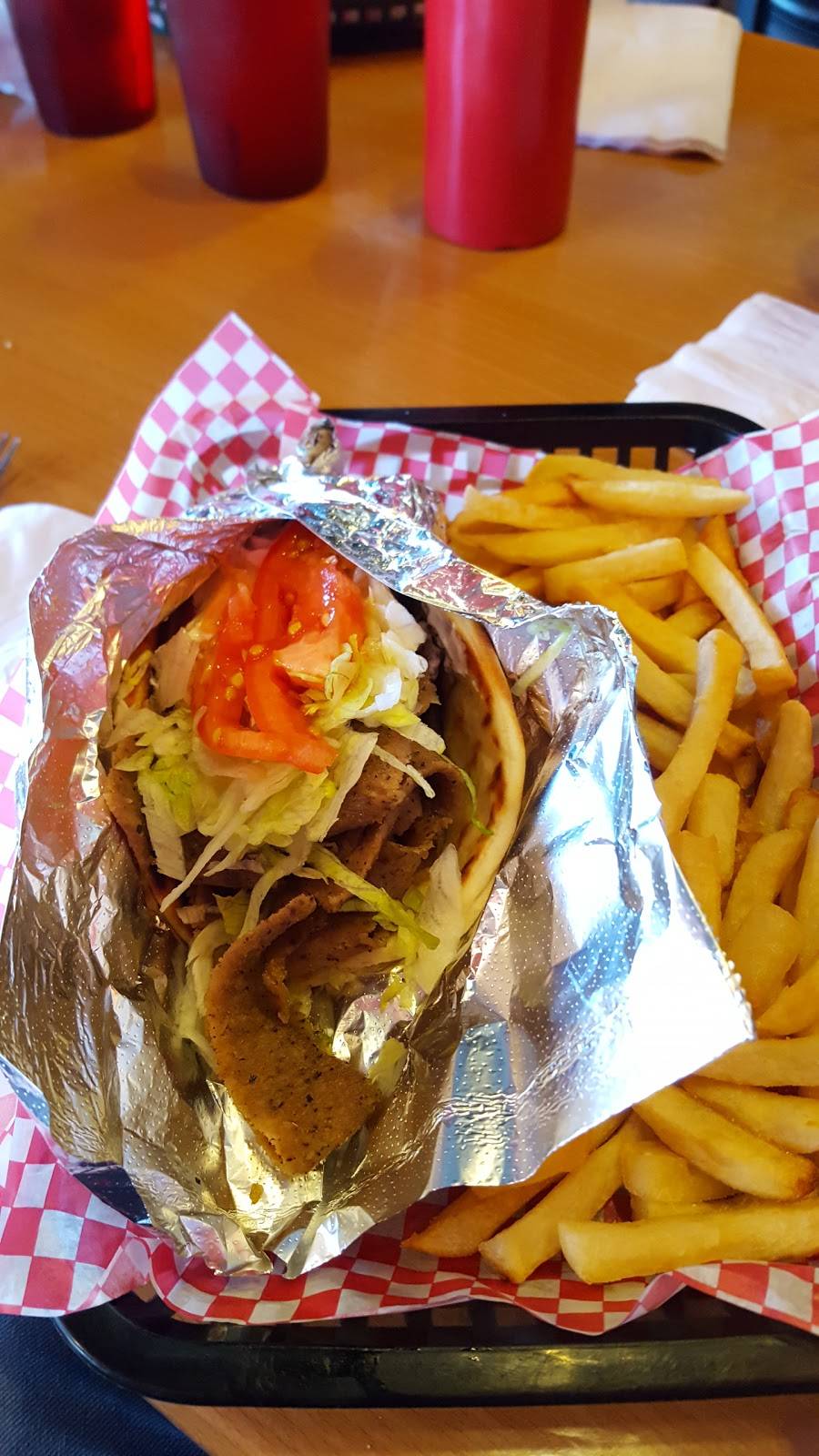 Mike & Tonys Gyros | restaurant | 1155 Washington Pike, Bridgeville, PA 15017, USA | 4122574976 OR +1 412-257-4976
