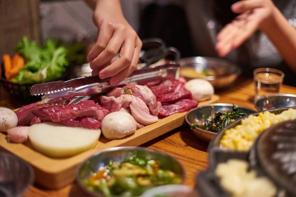 Daldongnae Korean BBQ | restaurant | 6034 Yonge St, North York, ON M2M 3W5, Canada | 4162266034 OR +1 416-226-6034