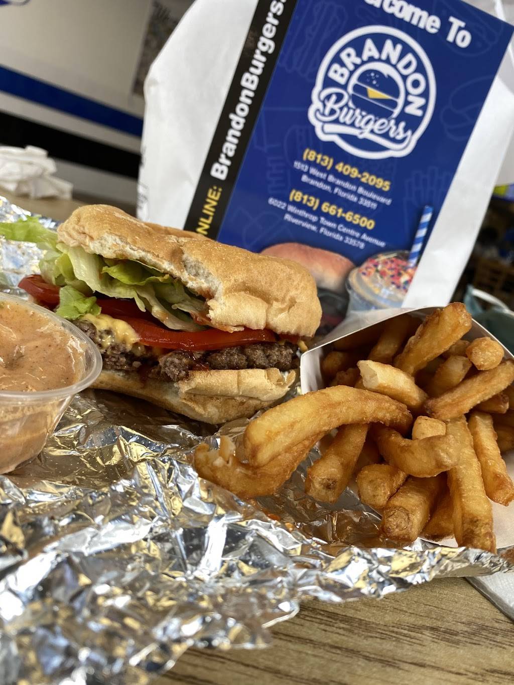 Brandon Burgers | restaurant | 1513 W Brandon Blvd, Brandon, FL 33511, USA | 8134092095 OR +1 813-409-2095