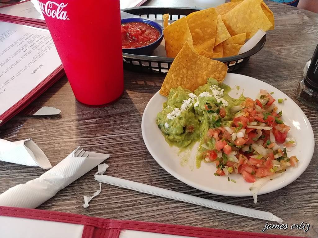 Los Reyes Mexican Grill | restaurant | 658 West Ave, Clermont, FL 34711, USA | 3524325784 OR +1 352-432-5784